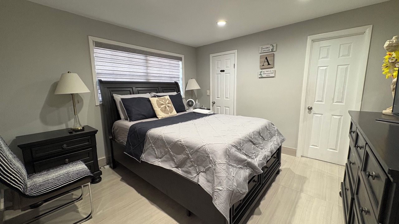 Photo of Bedroom in Hialeah