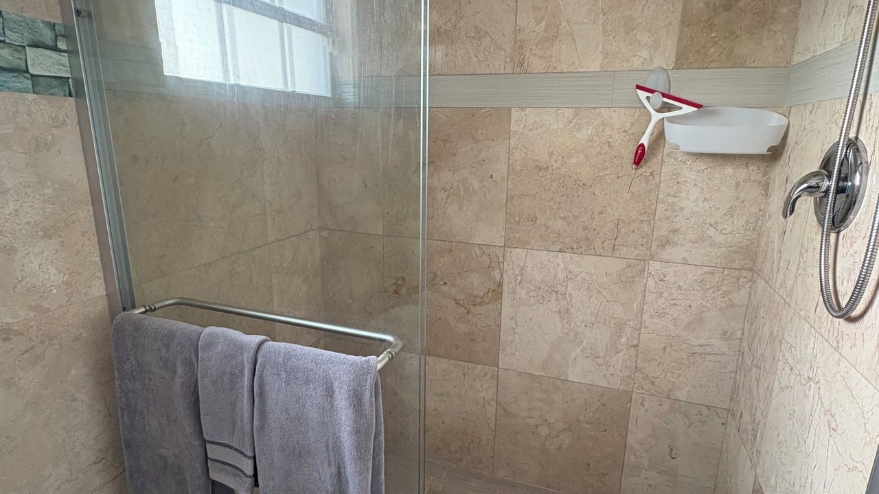 Photo of Bathroom in Hialeah
