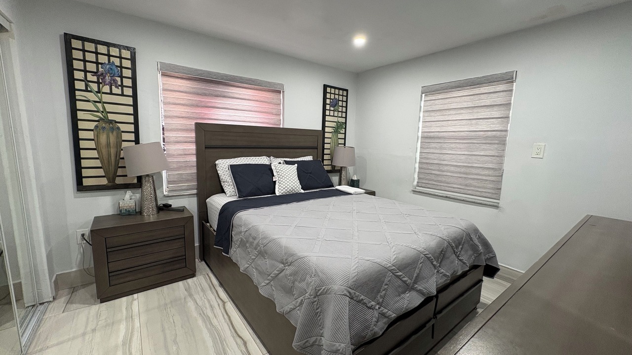 Photo of Bedroom in Hialeah