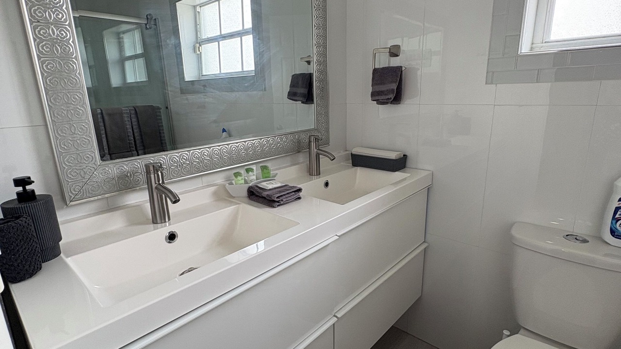 Photo of Bathroom in Hialeah