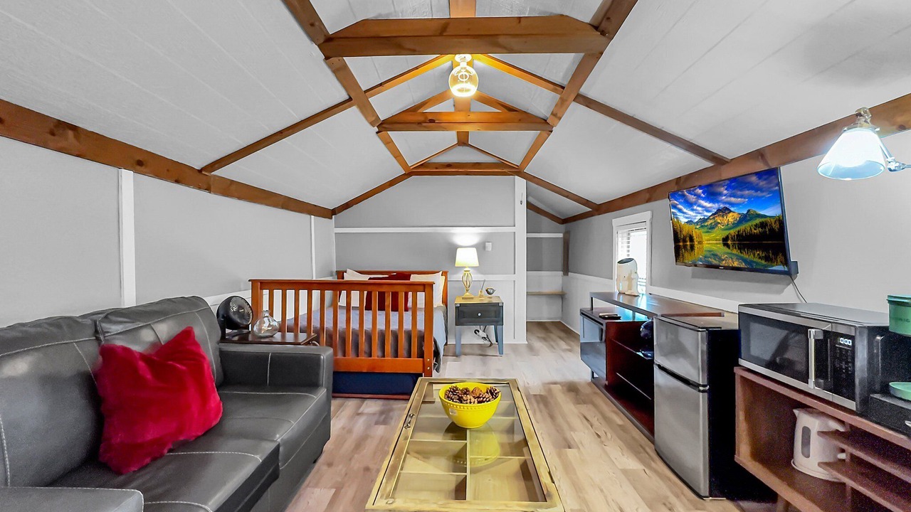 Photo of Livingroom in Ellicottville