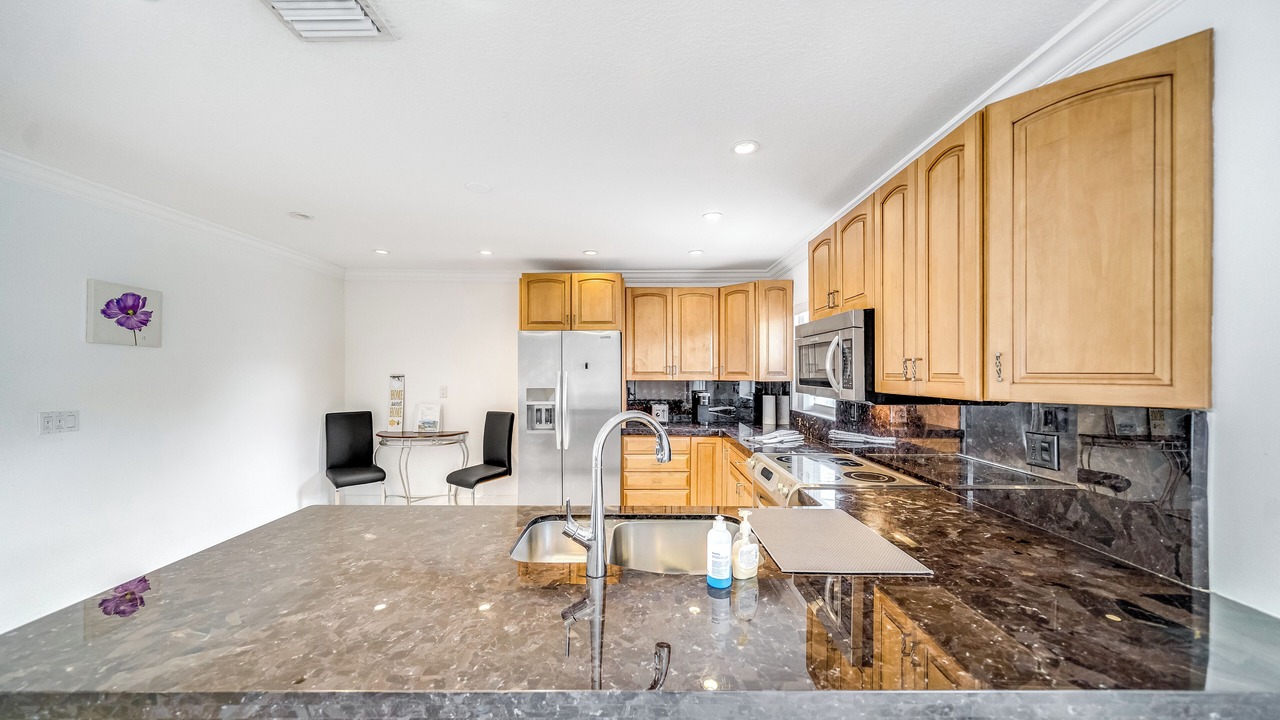 Photo of Kitchen in Oakland Park