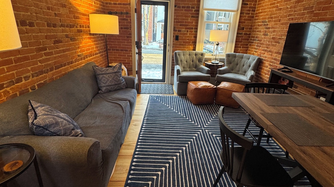 Photo of Livingroom in Chestertown