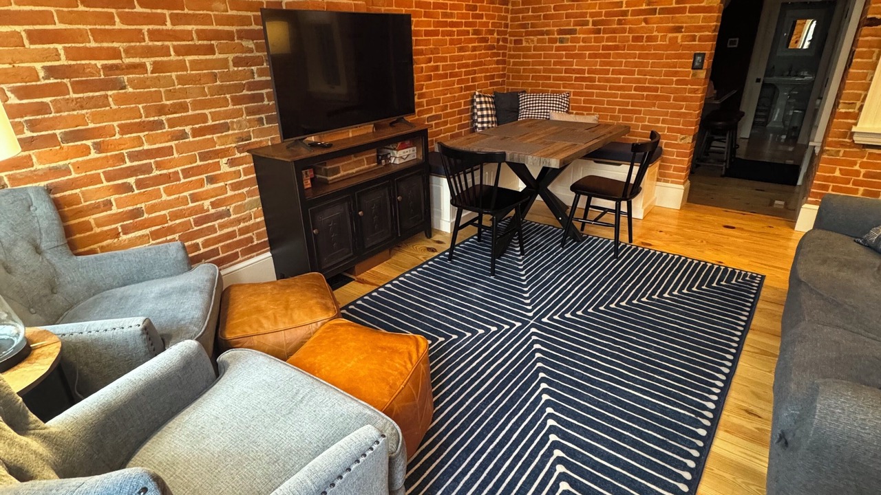 Photo of Livingroom in Chestertown
