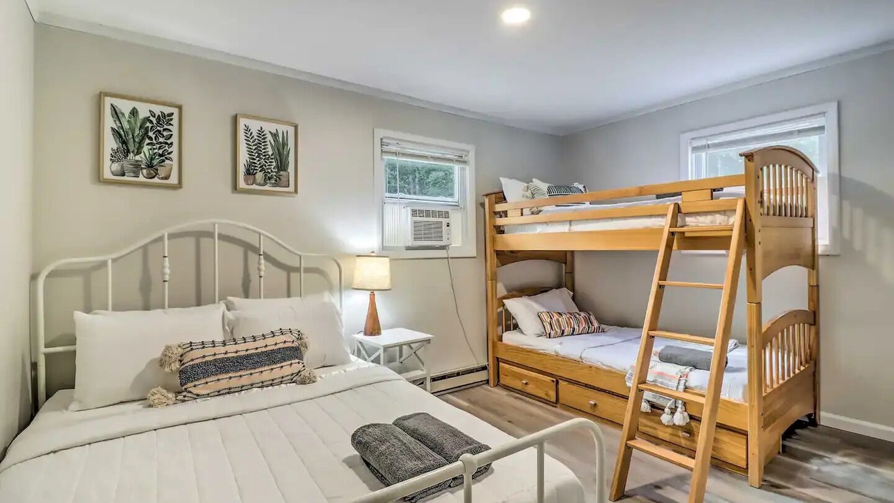 Photo of Bedroom in Long Pond
