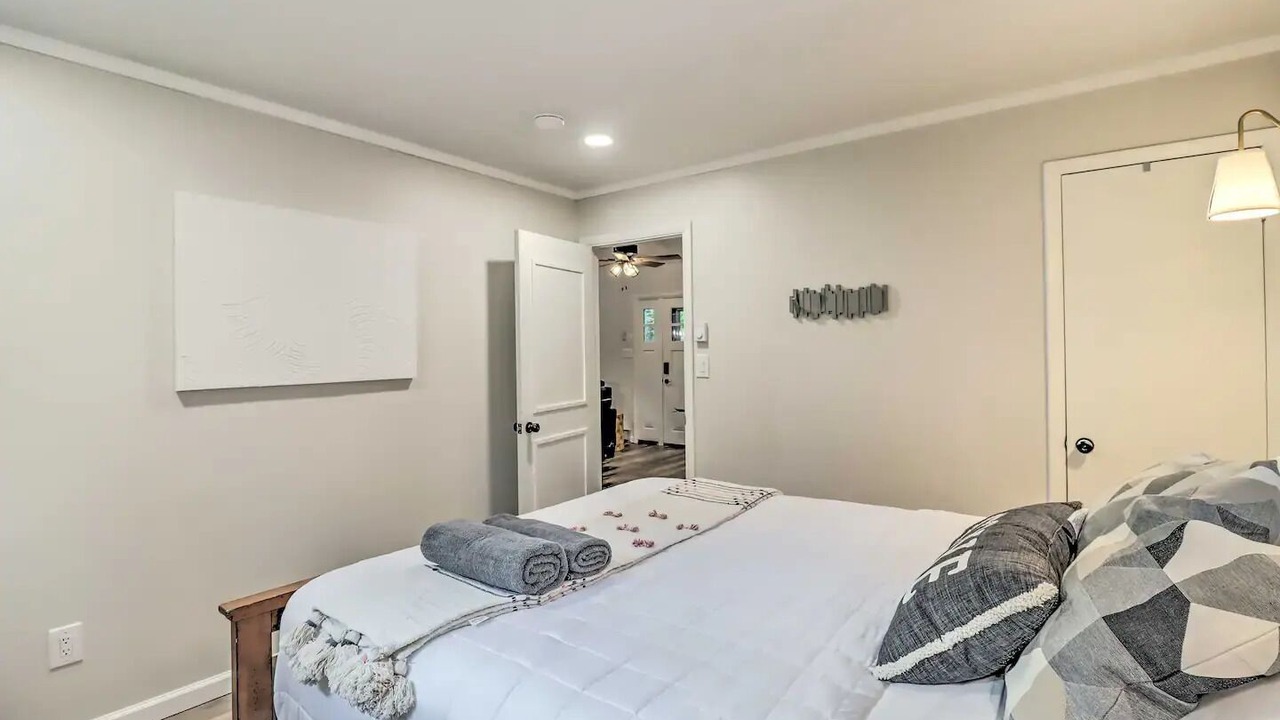 Photo of Bedroom in Long Pond