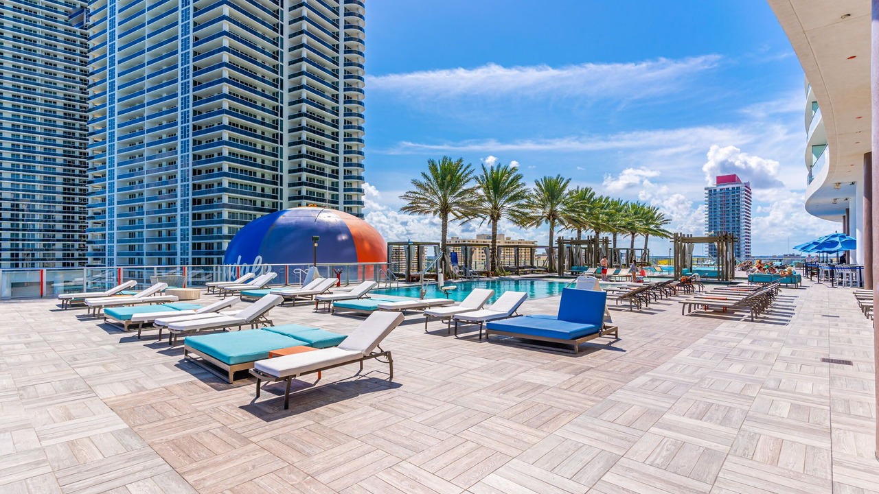 Photo of Outdoor in Hollywood South Central Beach