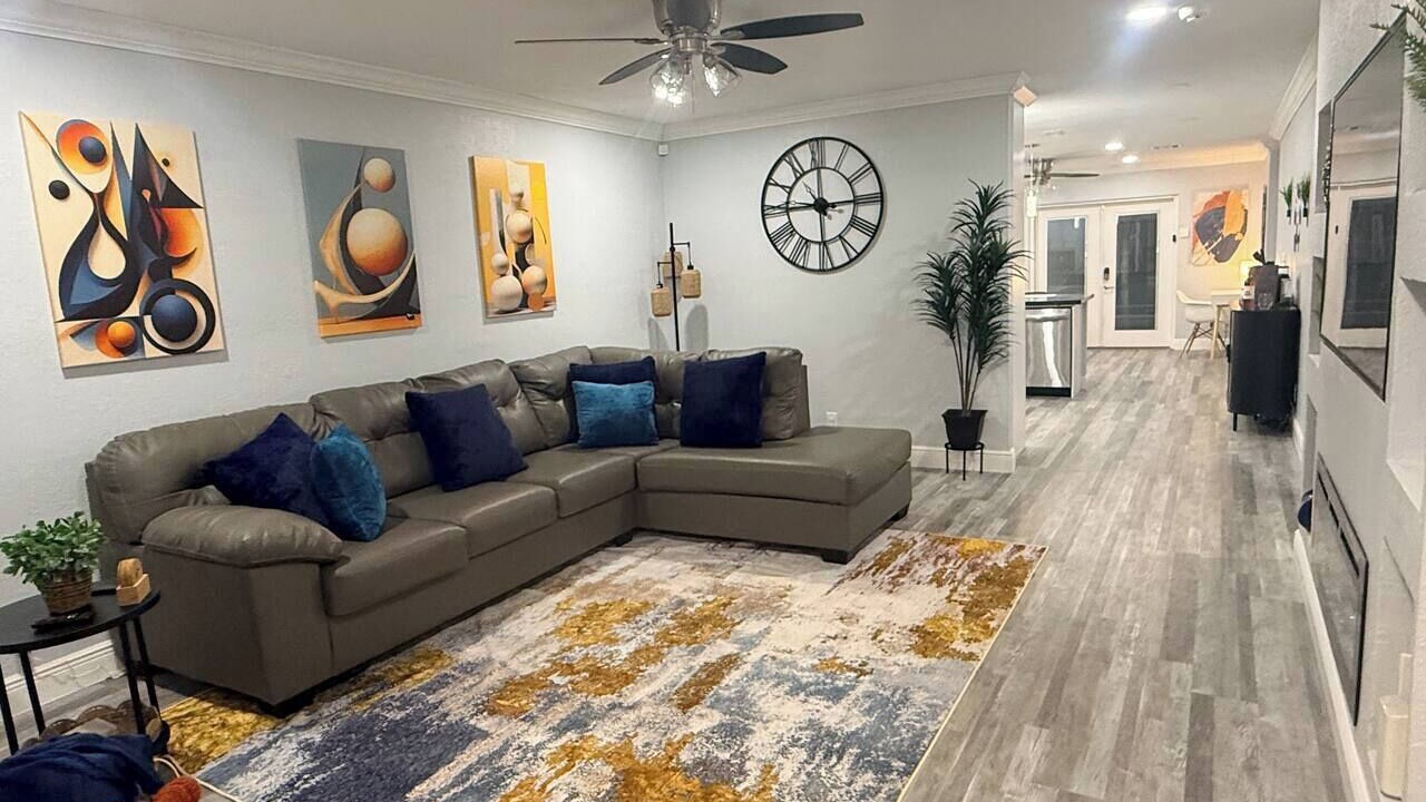 Photo of Livingroom in Tamarac