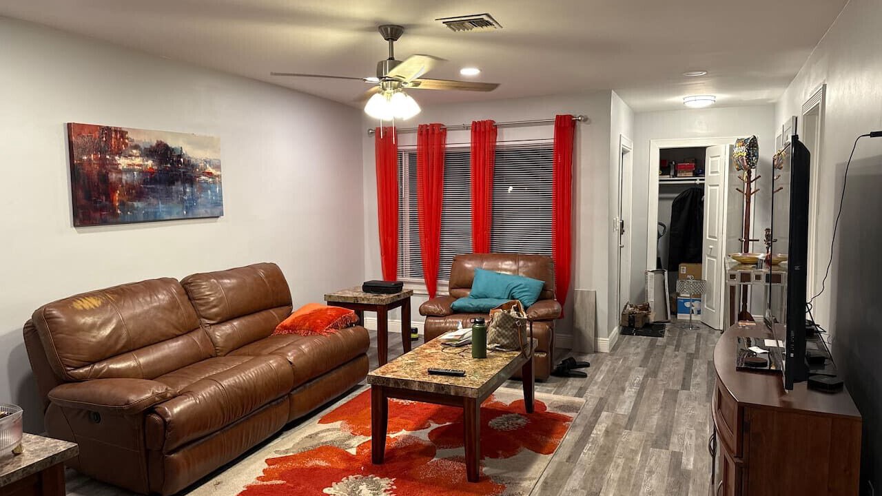 Photo of Livingroom in Tamarac