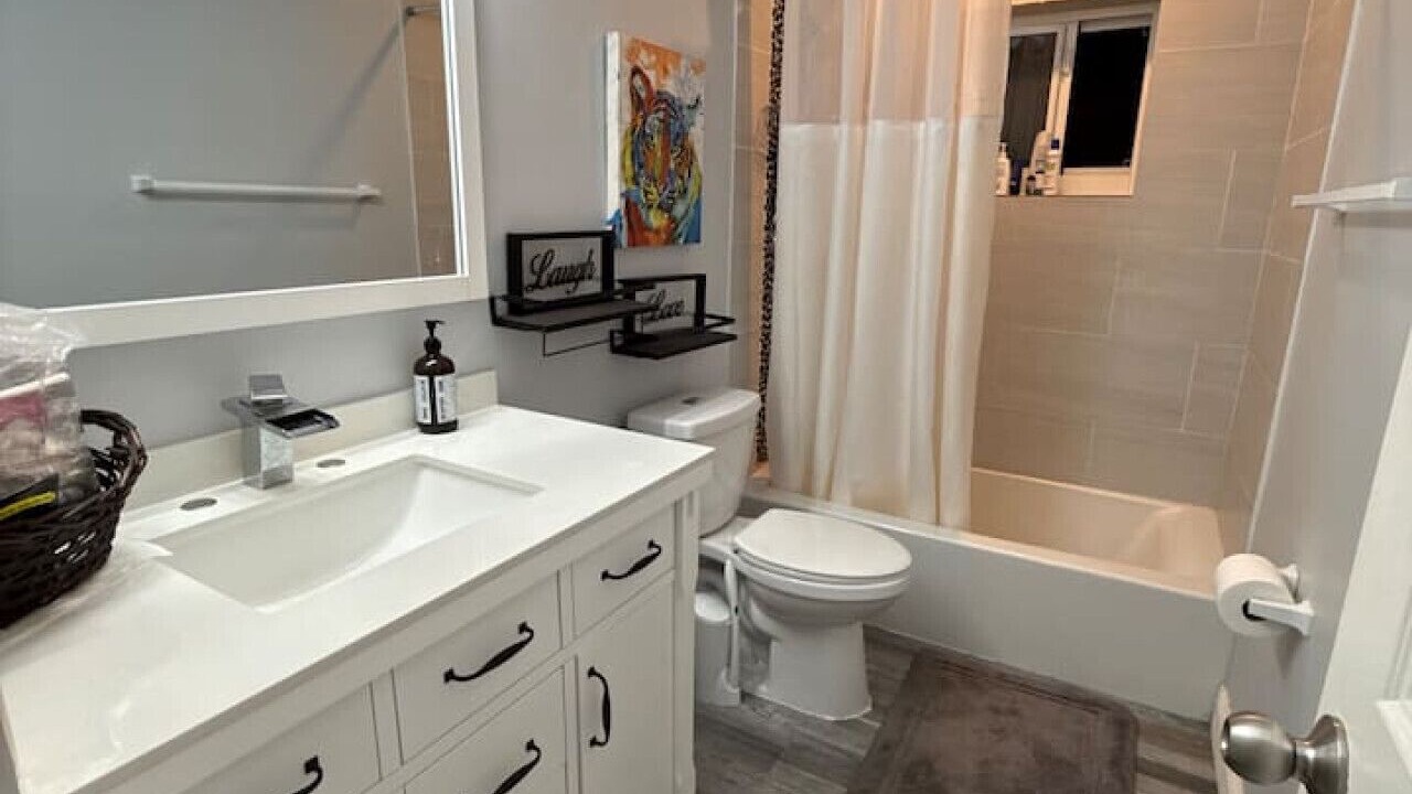 Photo of Bathroom in Tamarac