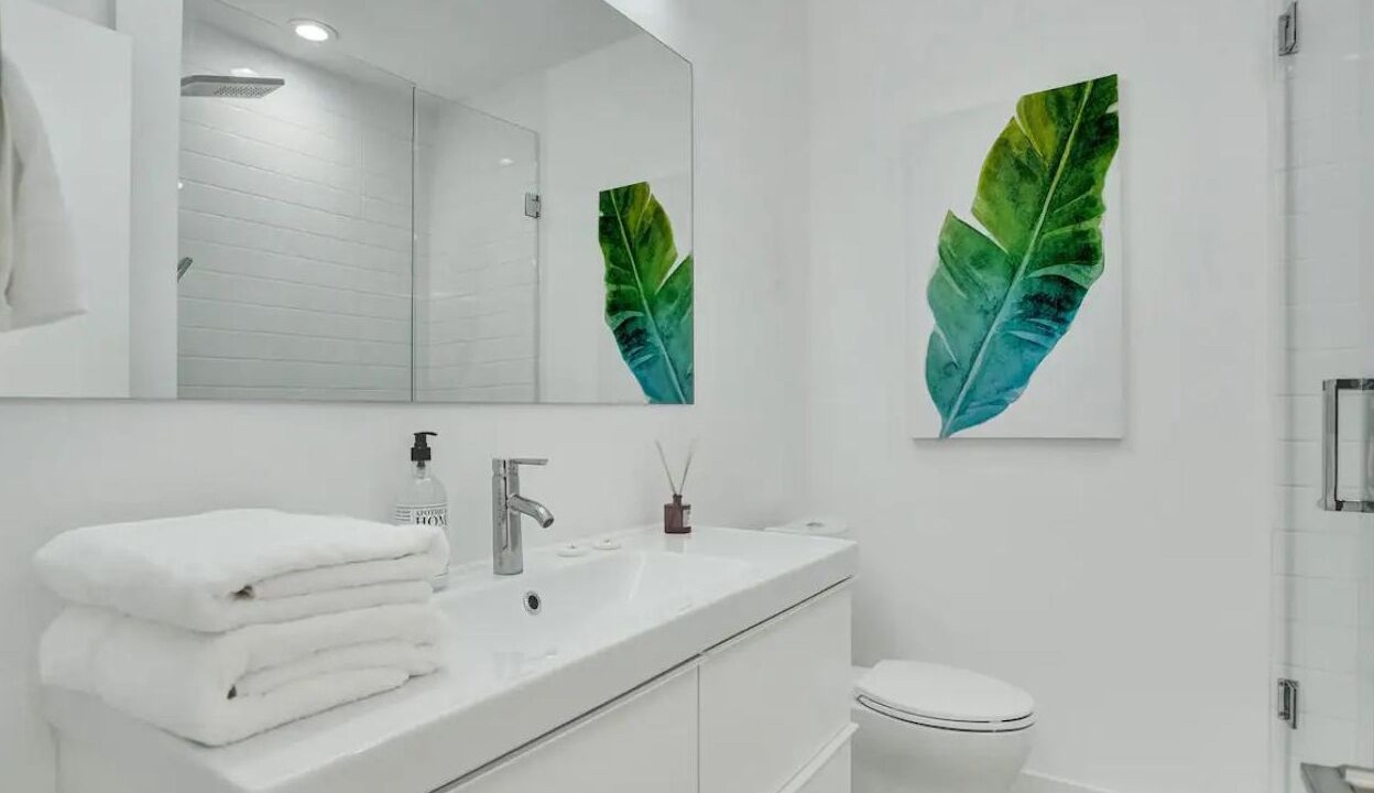 Photo of Bathroom in Central Business District
