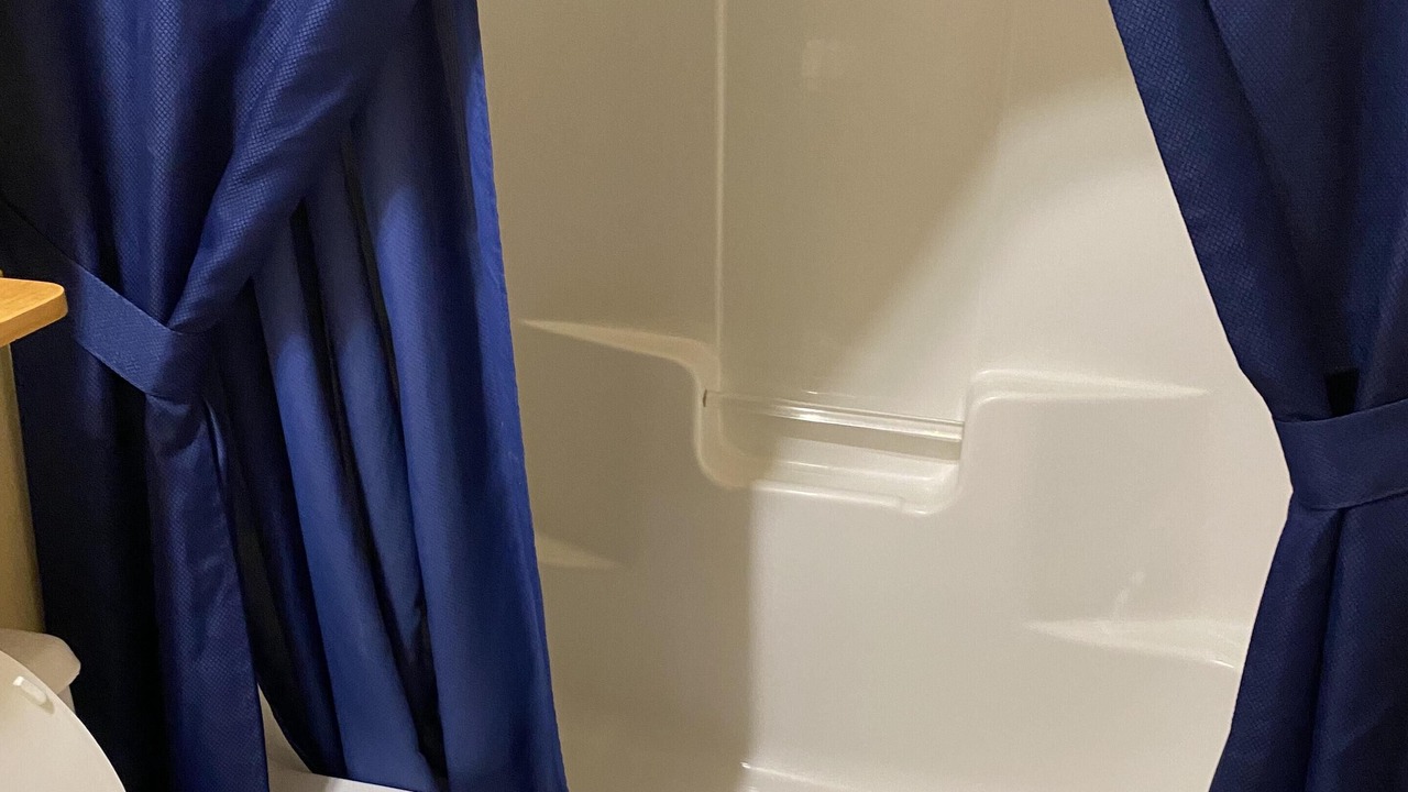 Photo of Bathroom in Edray
