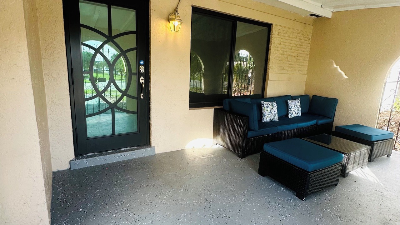 Photo of Patio Balcony in West Hollywood