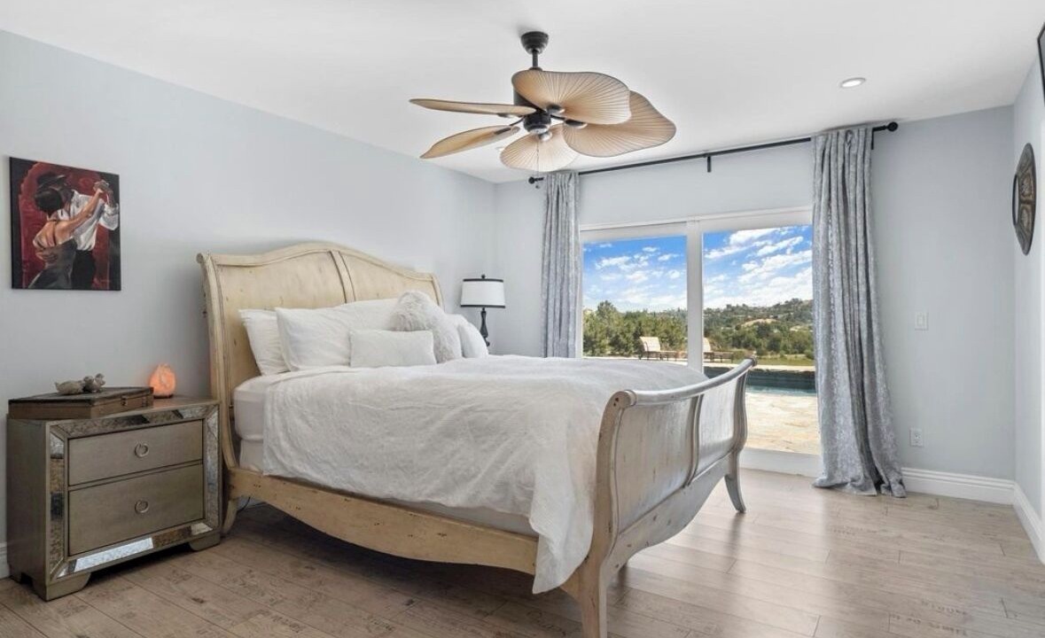 Photo of Bedroom in Tarzana