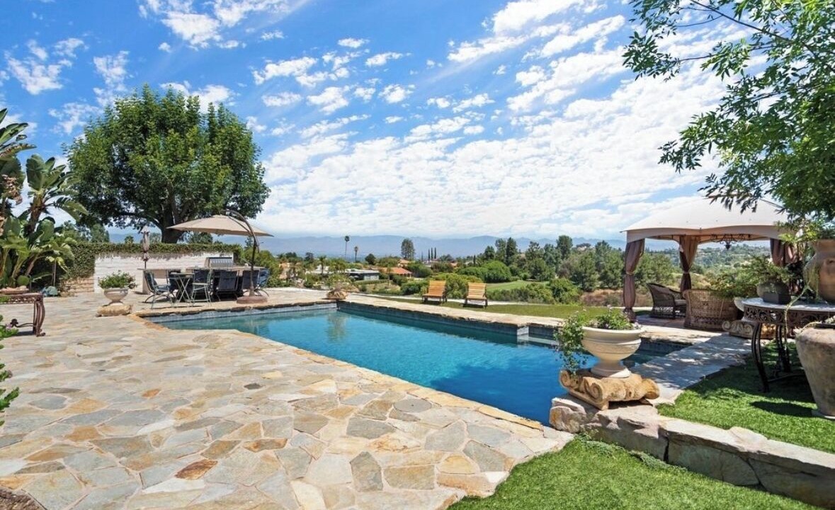Photo of Outdoor in Tarzana