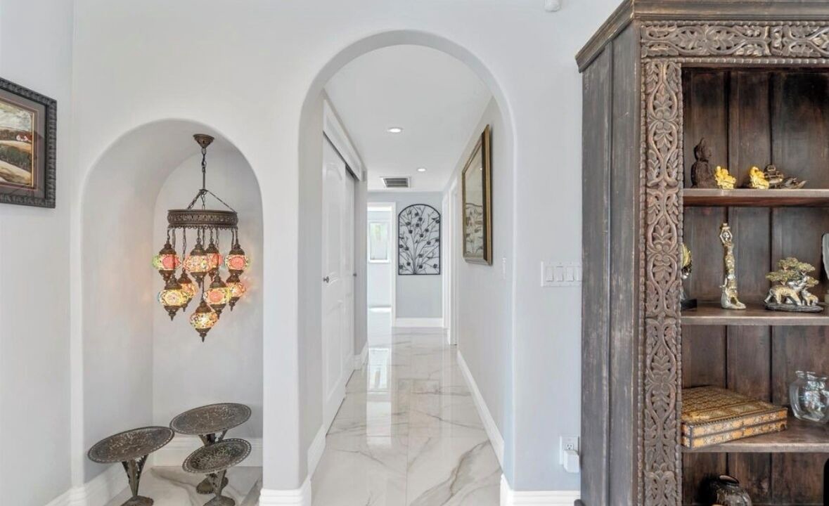 Photo of Others in Tarzana