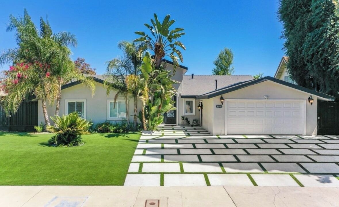 Photo of Outdoor in Tarzana