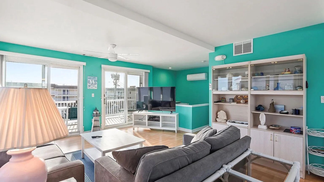 Photo of Livingroom in Ship Bottom