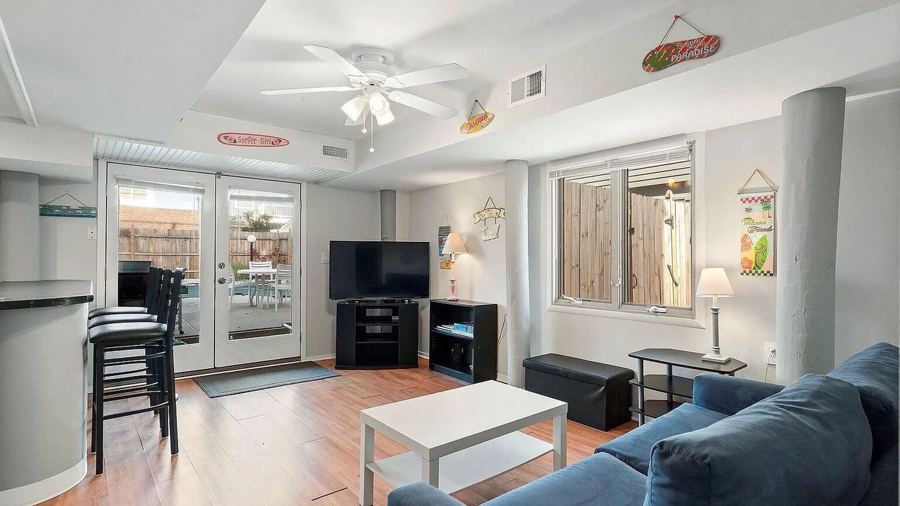 Photo of Livingroom in Ship Bottom