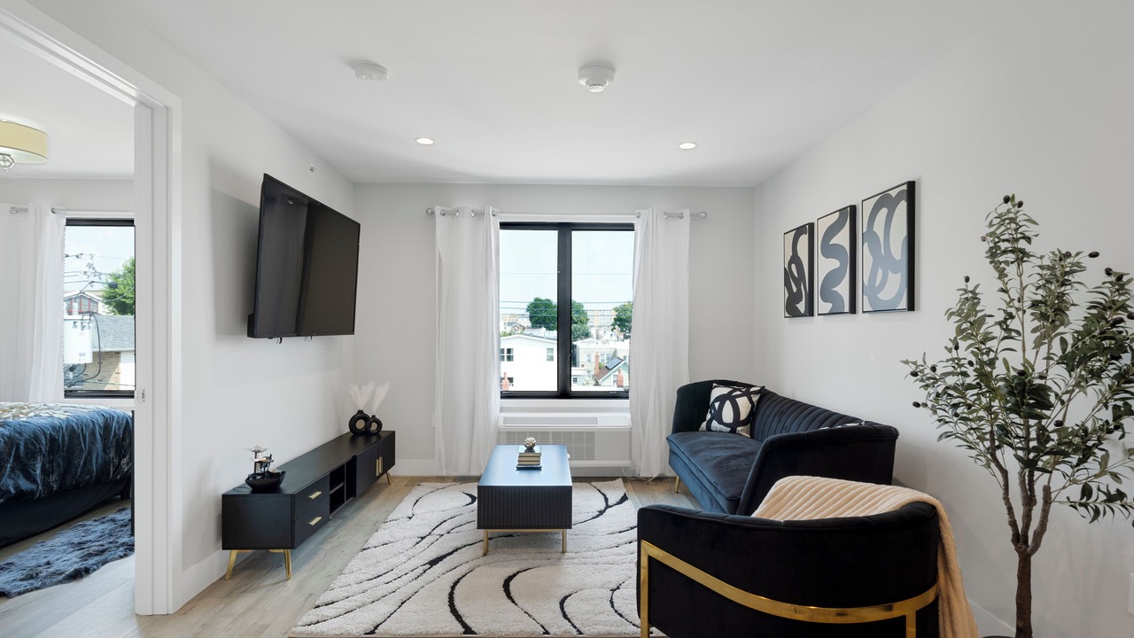 Photo of Livingroom in North Bergen