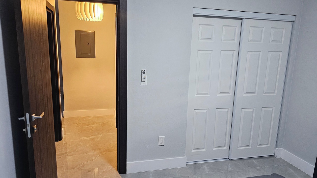Photo of Bedroom in Royal Poinciana