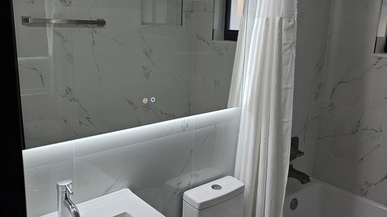 Photo of Bathroom in Royal Poinciana