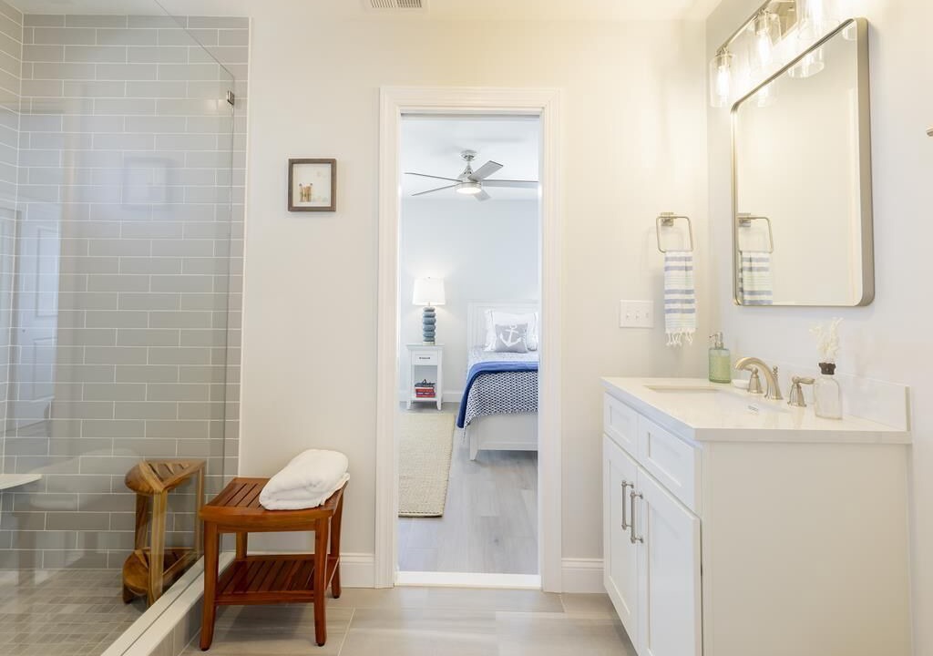 Photo of Bedroom in Admiral Estates