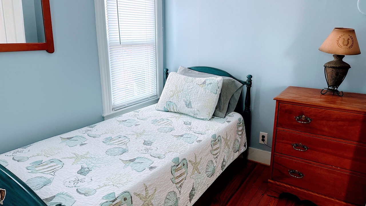 Photo of Bedroom in Colonial Beach