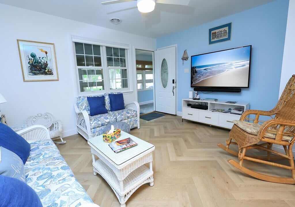 Photo of Livingroom in Village Green