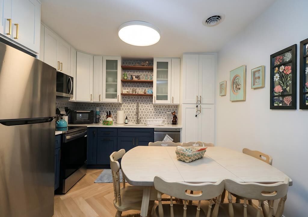 Photo of Kitchen in Village Green
