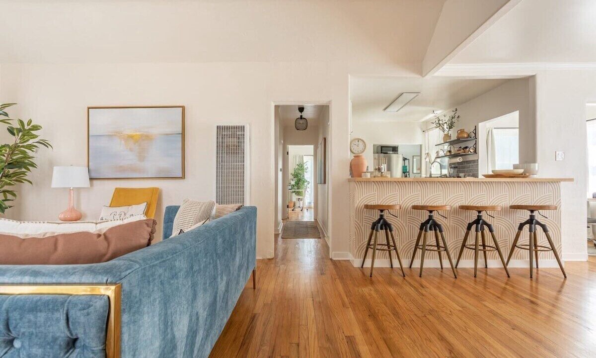 Photo of Livingroom in Carlson Park