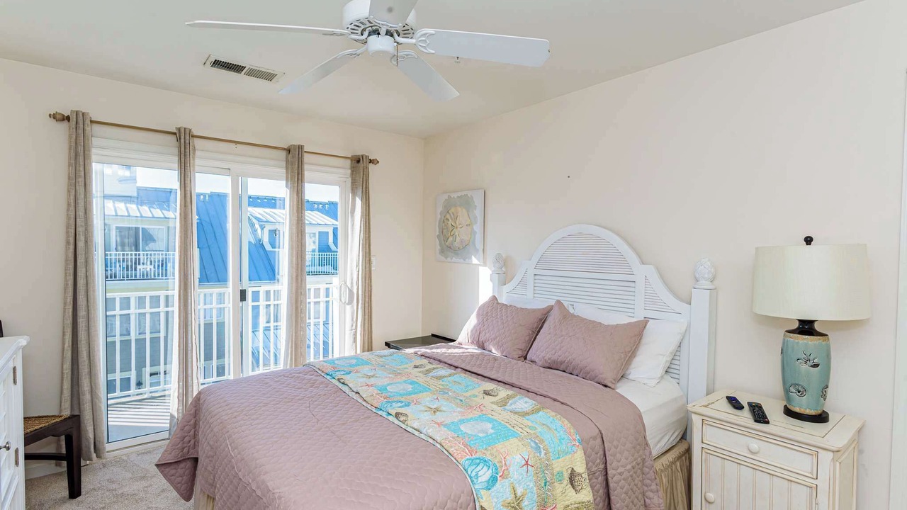 Photo of Bedroom in Sunset Island
