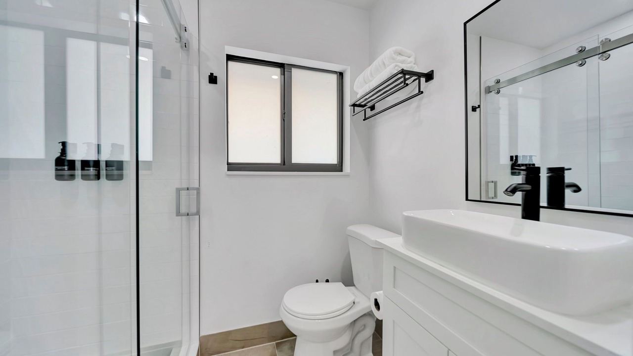 Photo of Bathroom in Coral Ridge