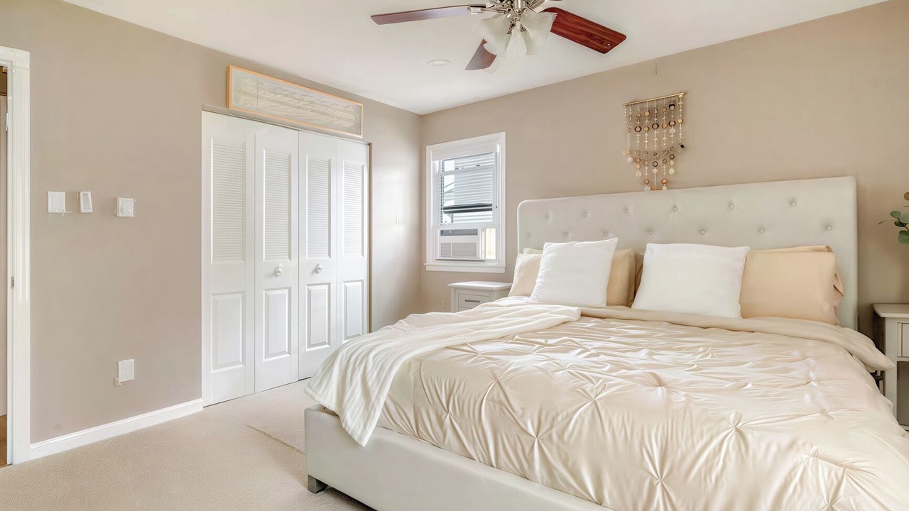 Photo of Bedroom in Town Bank