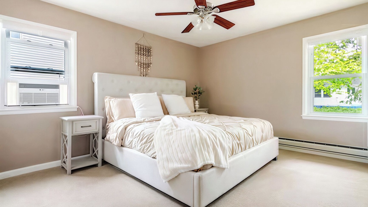 Photo of Bedroom in Town Bank