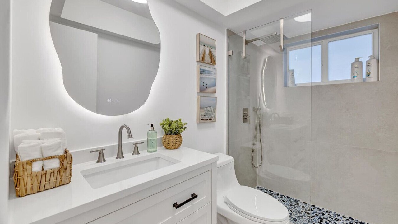 Photo of Bathroom in Plantation