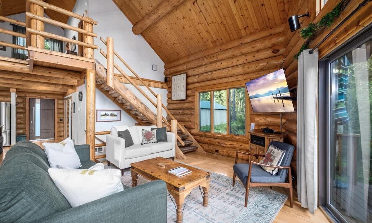 Photo of Livingroom in Columbia Falls