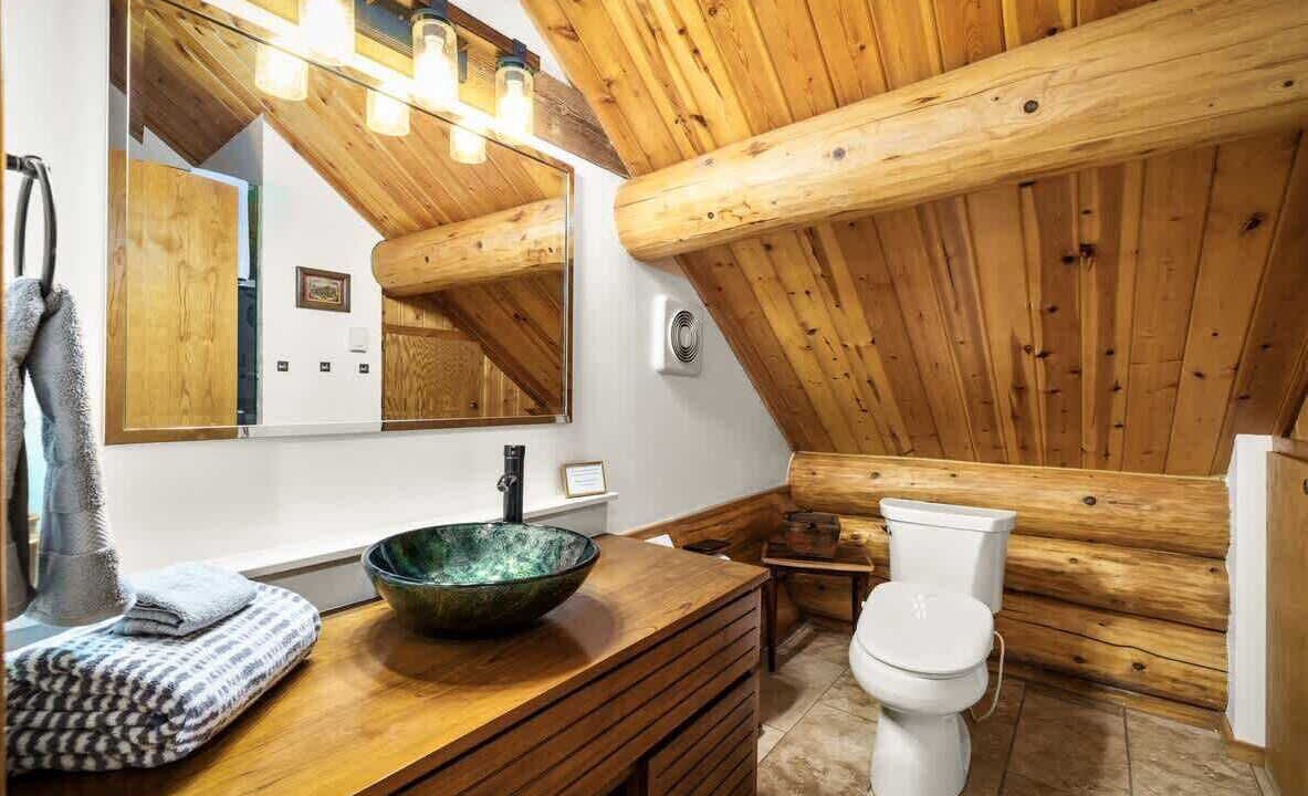 Photo of Bathroom in Columbia Falls