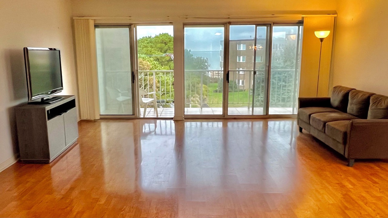 Photo of Livingroom in Northwest Harwich