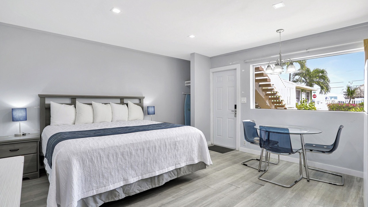 Photo of Bedroom in Pompano Beach