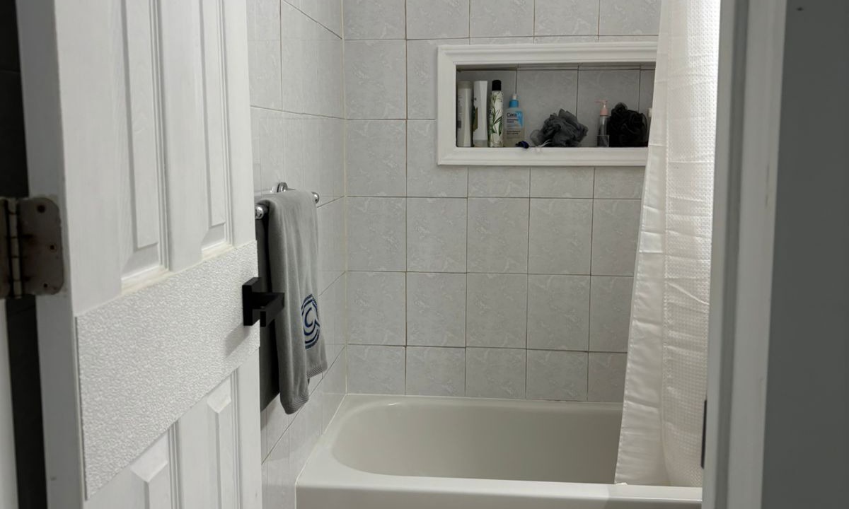 Photo of Bathroom in Croissant Park