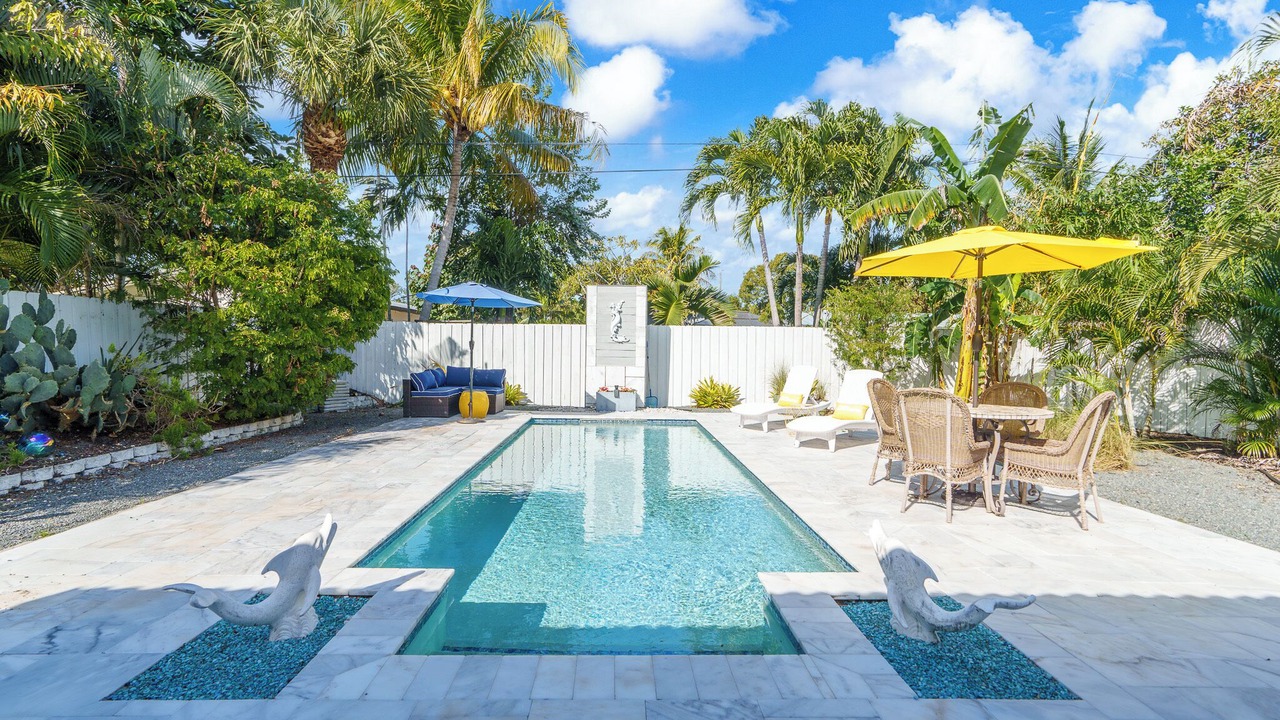 Photo of Outdoor in Middle River Terrace