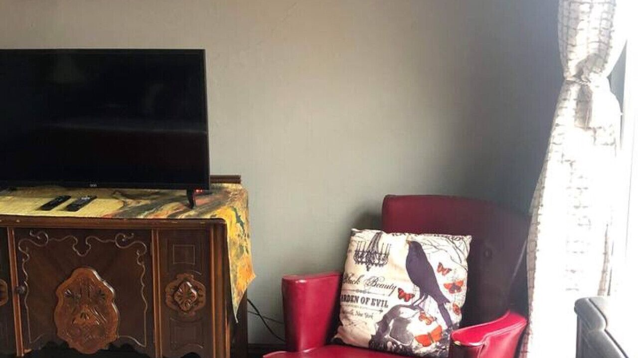 Photo of Livingroom in Milford