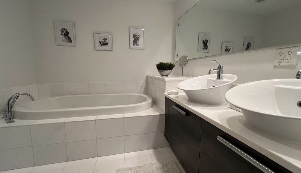 Photo of Bathroom in Aventura