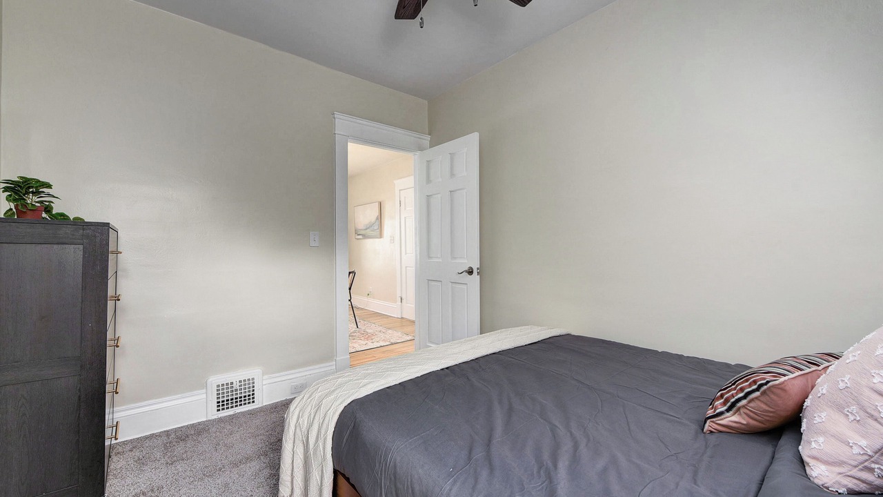 Photo of Bedroom in Cleveland