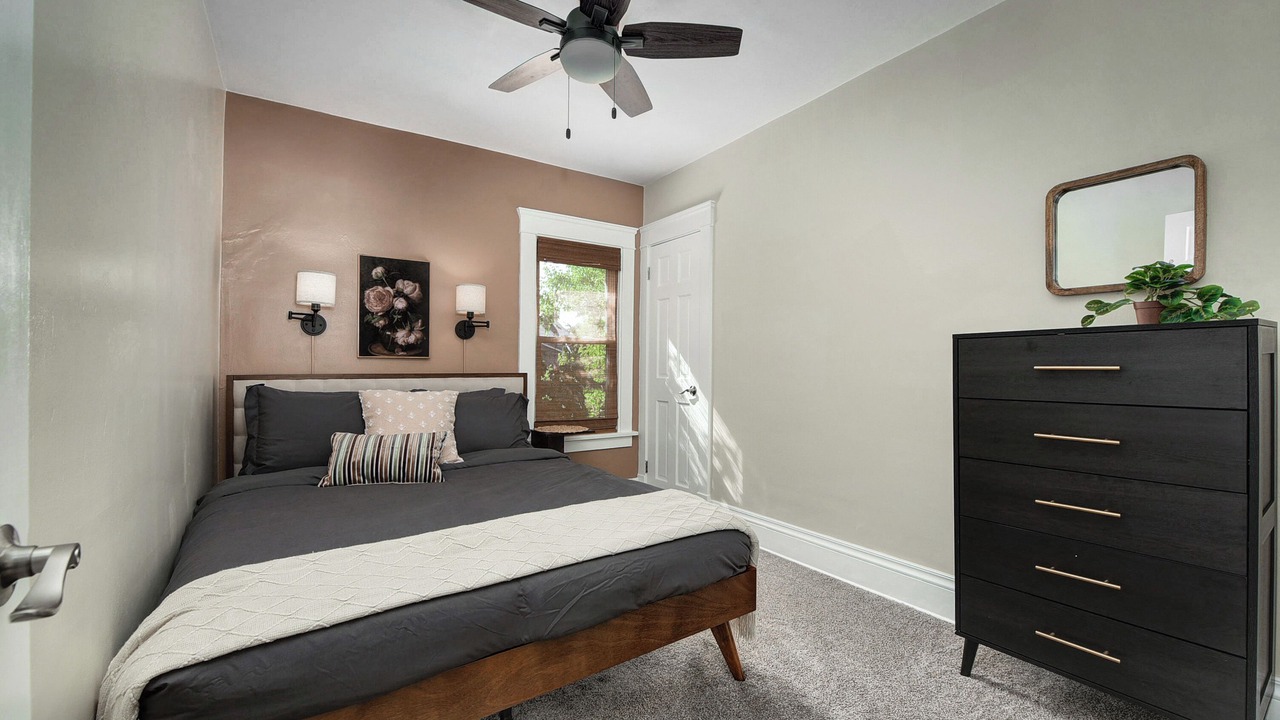 Photo of Bedroom in Cleveland