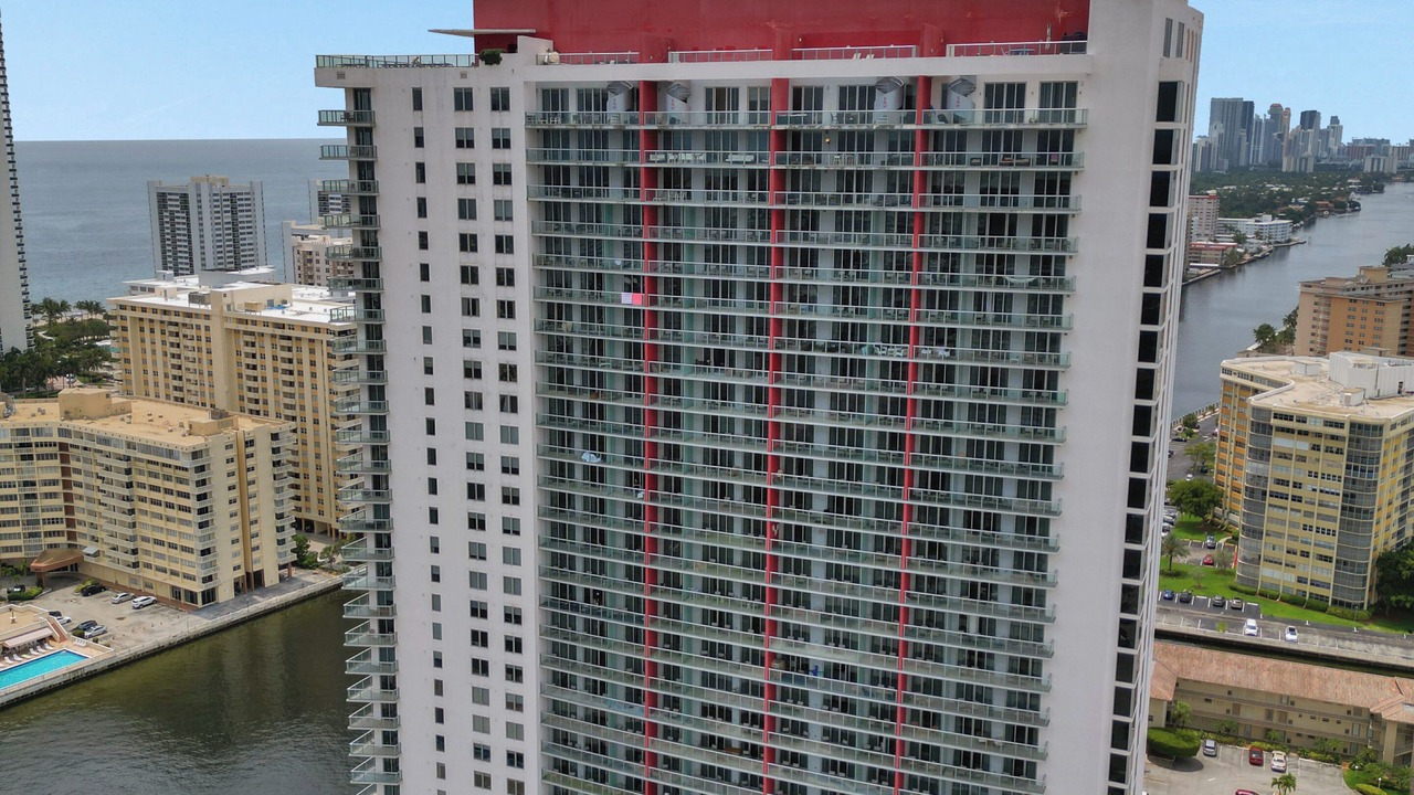 Photo of Outdoor in Hallandale Beach