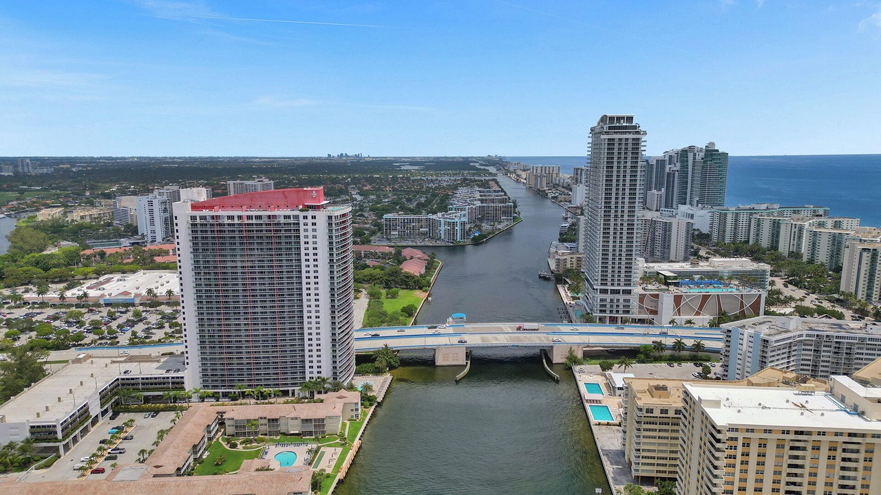 Photo of Outdoor in Hallandale Beach