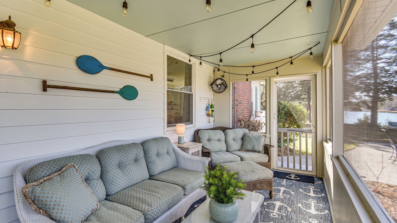 Photo of Livingroom in Reedville