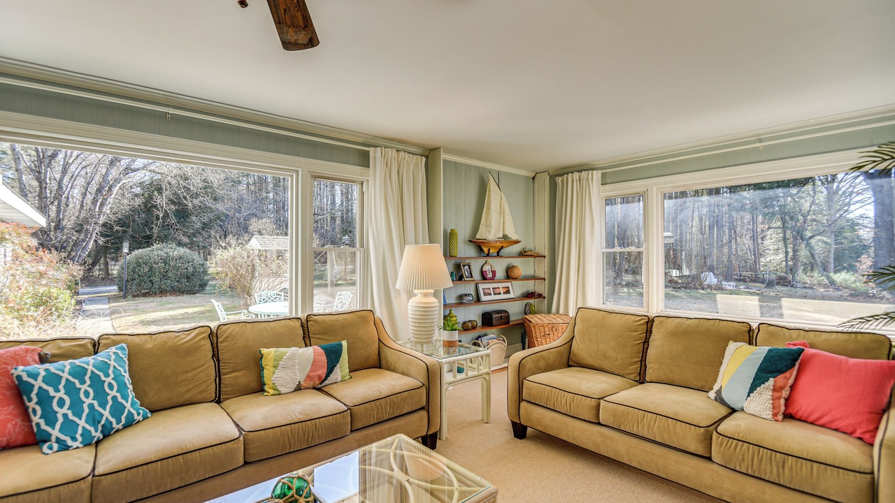 Photo of Livingroom in Reedville